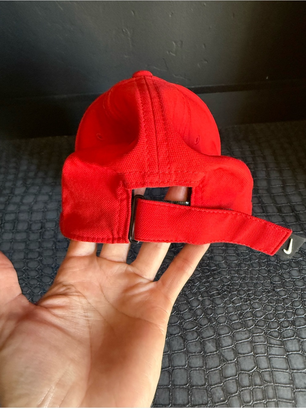 Nike Red Cap with Black Swoosh Tab - Picture 4 of 8